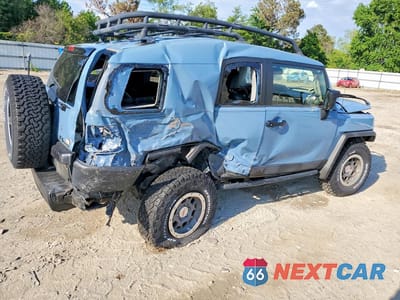 Trzecie zdjęcie samochodu z tyłu: 2014 TOYOTA FJ CRUISER BASE VIN:JTEBU4BFXEK192427 - miniatura