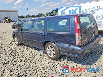 Drugie zdjęcie samochodu z przodu: 2000 VOLVO V70 BASE VIN:YV1LW61J9Y2700972 - miniatura