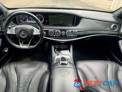 Piąte zdjęcie samochodu w środku: 2017 MERCEDES-BENZ S 63 AMG VIN:WDDUG7JBXHA286408 - miniatura