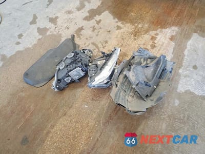 Zdjęcie 12 z 13 samochodu: 2018 BMW 330 XI VIN:WBA8D9C59JA615478 - miniatura