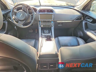 Zdjęcie 8 z 13 samochodu: 2017 JAGUAR F-PACE PRESTIGE VIN:SADCK2BV7HA898246 - miniatura