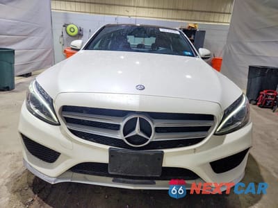 Piąte zdjęcie samochodu w środku: 2016 MERCEDES-BENZ C 300 VIN:55SWF4JB1GU177134 - miniatura