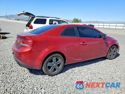 Trzecie zdjęcie samochodu z tyłu: 2010 KIA FORTE EX VIN:KNAFU6A27A5109736 - miniatura