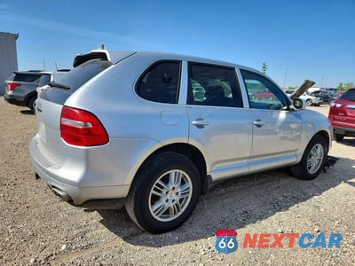 Trzecie zdjęcie samochodu z tyłu: 2009 PORSCHE CAYENNE VIN:WP1AA29P89LA13540 - miniatura