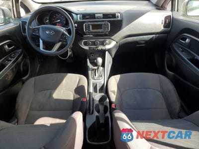 Zdjęcie 8 z 12 samochodu: 2016 KIA RIO LX VIN:KNADM4A3XG6669516 - miniatura