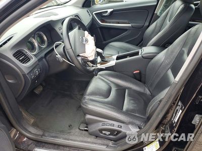 Zdjęcie 7 z 12 samochodu: 2013 VOLVO S60 T5 VIN:YV1612FS4D2193804 - miniatura