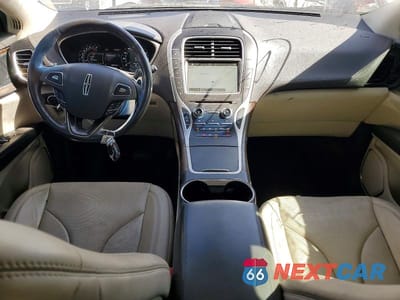 Zdjęcie 8 z 14 samochodu: 2016 LINCOLN MKX RESERVE VIN:2LMTJ6LR3GBL52344 - miniatura