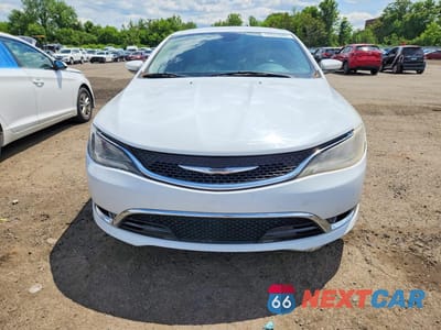 Piąte zdjęcie samochodu w środku: 2015 CHRYSLER 200 C VIN:1C3CCCCB3FN501662 - miniatura