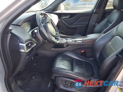 Zdjęcie 7 z 13 samochodu: 2018 JAGUAR F-PACE PRESTIGE VIN:SADCK2FX0JA294328 - miniatura