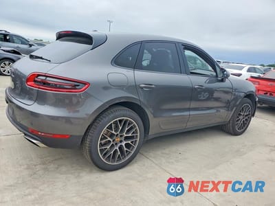 Trzecie zdjęcie samochodu z tyłu: 2018 PORSCHE MACAN VIN:WP1AA2A54JLB20695 - miniatura
