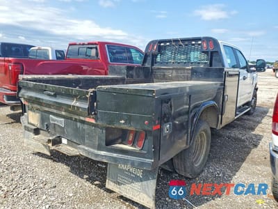 Trzecie zdjęcie samochodu z tyłu: 2019 FORD F350 SUPER DUTY VIN:1FD8W3HT8KEE90092 - miniatura