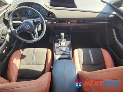 Zdjęcie 8 z 13 samochodu: 2025 MAZDA CX-30 CARBON TURBO VIN:3MVDMBXY4SM767880 - miniatura