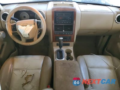 Zdjęcie 8 z 13 samochodu: 2006 FORD EXPLORER EDDIE BAUER VIN:1FMEU74886UA02272 - miniatura