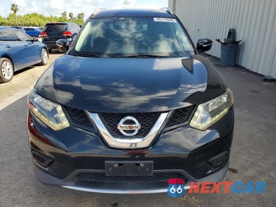Piąte zdjęcie samochodu w środku: 2014 NISSAN ROGUE SV VIN:5N1AT2MT1EC840432 - miniatura