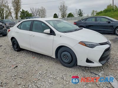 Czwarte zdjęcie samochodu z boku: 2019 TOYOTA COROLLA LE VIN:2T1BURHE4KC242512 - miniatura