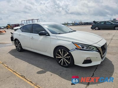Czwarte zdjęcie samochodu z boku: 2020 NISSAN ALTIMA SR VIN:1N4BL4CV3LC132063 - miniatura