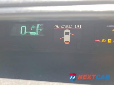 Zdjęcie 9 z 12 samochodu: 2012 TOYOTA PRIUS C FOUR VIN:JTDKDTB31C1013070 - miniatura
