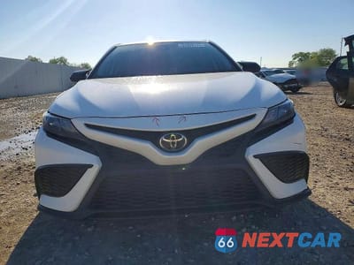 Piąte zdjęcie samochodu w środku: 2022 TOYOTA CAMRY SE VIN:4T1G11AKXNU051101 - miniatura