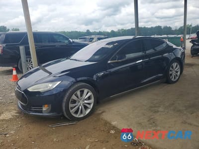 2014 TESLA MODEL S 5YJSA1H10EFP60852 - główne zdjęcie licytacji z USA - miniatura