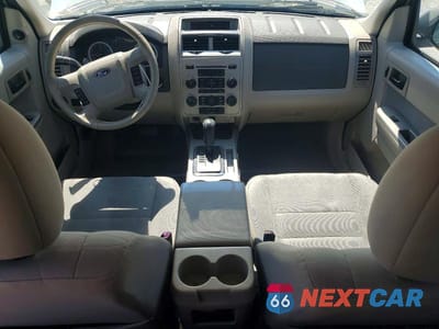 Zdjęcie 8 z 12 samochodu: 2011 FORD ESCAPE XLT VIN:1FMCU0D73BKB74771 - miniatura