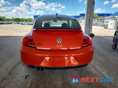 Zdjęcie 6 z 12 samochodu: 2016 VOLKSWAGEN BEETLE 1.8T VIN:3VWF17AT4GM617754 - miniatura