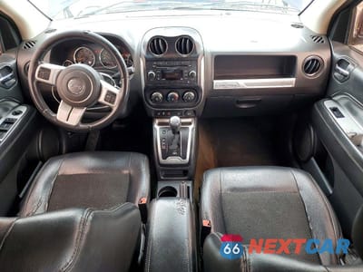Zdjęcie 8 z 13 samochodu: 2016 JEEP COMPASS LATITUDE VIN:1C4NJCEA4GD655433 - miniatura