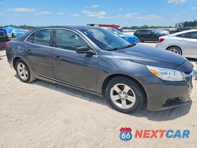 Czwarte zdjęcie samochodu z boku: 2015 CHEVROLET MALIBU LS VIN:1G11B5SL1FF202721 - miniatura