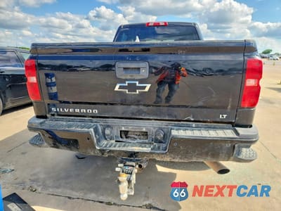 Zdjęcie 6 z 12 samochodu: 2016 CHEVROLET SILVERADO K2500 HEAVY DUTY LT VIN:1GC1KVEG9GF304131 - miniatura