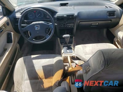 Zdjęcie 8 z 12 samochodu: 1991 HONDA ACCORD LX VIN:1HGCB7251MA067636 - miniatura