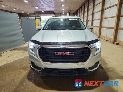 Piąte zdjęcie samochodu w środku: 2022 GMC TERRAIN SLE VIN:3GKALMEV2NL120923 - miniatura