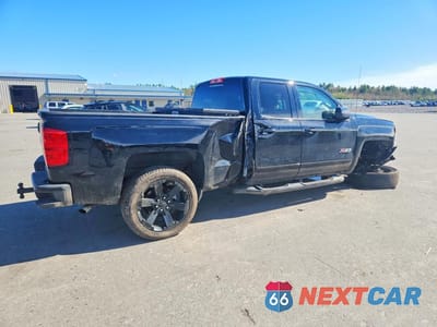 Trzecie zdjęcie samochodu z tyłu: 2016 CHEVROLET SILVERADO K1500 LT VIN:1GCVKREC0GZ307956 - miniatura