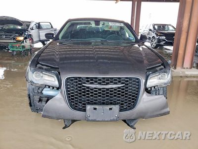 Piąte zdjęcie samochodu w środku: 2023 CHRYSLER 300 TOURING VIN:2C3CCAAG8PH664952 - miniatura