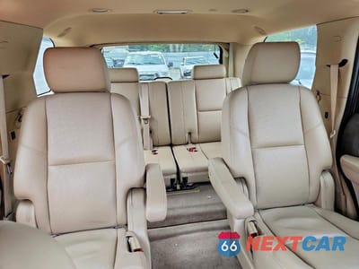 Zdjęcie 10 z 13 samochodu: 2011 GMC YUKON DENALI VIN:1GKS2EEF6BR391820 - miniatura