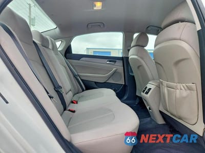 Zdjęcie 10 z 12 samochodu: 2019 HYUNDAI SONATA SEL VIN:5NPE34AF2KH775106 - miniatura
