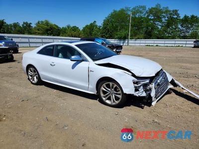 Czwarte zdjęcie samochodu z boku: 2016 AUDI S5 PRESTIGE VIN:WAUV4AFR7GA013013 - miniatura