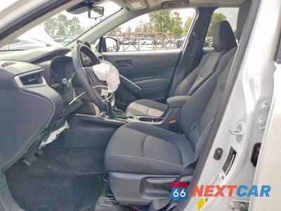 Zdjęcie 7 z 12 samochodu: 2024 TOYOTA COROLLA CROSS LE VIN:7MUBAAAG2RV115027 - miniatura