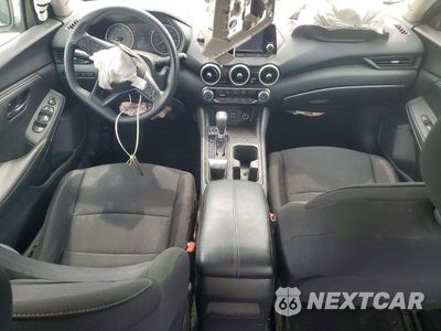 Zdjęcie 8 z 12 samochodu: 2025 NISSAN SENTRA S VIN:3N1AB8BV6SY253857 - miniatura