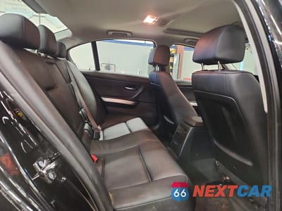 Zdjęcie 10 z 12 samochodu: 2009 BMW 328 XI VIN:WBAPK73589A452422 - miniatura
