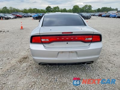 Zdjęcie 6 z 12 samochodu: 2012 DODGE CHARGER POLICE VIN:2C3CDXAT7CH204043 - miniatura