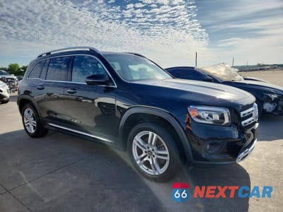 Czwarte zdjęcie samochodu z boku: 2020 MERCEDES-BENZ GLB 250 4MATIC VIN:WDC4M4HB4LW010528 - miniatura