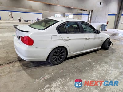 Trzecie zdjęcie samochodu z tyłu: 2011 BMW 328 I VIN:WBAPH7C56BE460709 - miniatura