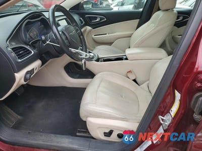 Zdjęcie 7 z 12 samochodu: 2015 CHRYSLER 200 C VIN:1C3CCCCG6FN583043 - miniatura