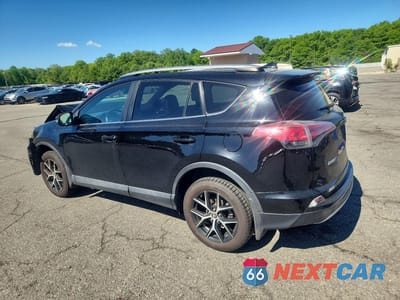 Drugie zdjęcie samochodu z przodu: 2017 TOYOTA RAV4 SE VIN:2T3JFREV1HW593502 - miniatura