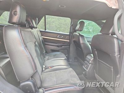 Zdjęcie 11 z 13 samochodu: 2018 FORD EXPLORER XLT VIN:1FM5K7D87JGA02471 - miniatura