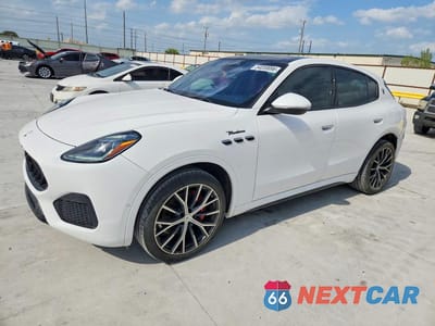2023 MASERATI GRECALE MODENA ZN682AVM0P7427399 - główne zdjęcie licytacji z USA - miniatura