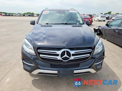 Piąte zdjęcie samochodu w środku: 2016 MERCEDES-BENZ GLE 350 VIN:4JGDA5JB7GA684900 - miniatura