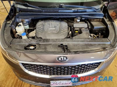 Zdjęcie 12 z 14 samochodu: 2017 KIA SEDONA LX VIN:KNDMB5C18H6308877 - miniatura