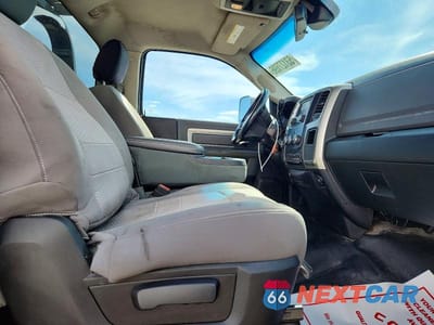 Zdjęcie 10 z 12 samochodu: 2015 RAM 5500 VIN:3C7WRNDL3FG594625 - miniatura