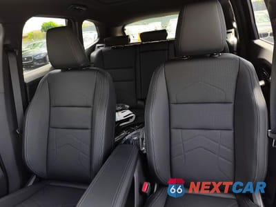 Zdjęcie 10 z 15 samochodu: 2026 BMW X1 XDRIVE28I VIN:WBX73EF02T5541412 - miniatura