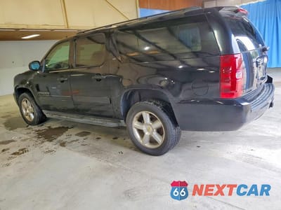 Drugie zdjęcie samochodu z przodu: 2011 CHEVROLET SUBURBAN K1500 LT VIN:1GNSKJE37BR189943 - miniatura